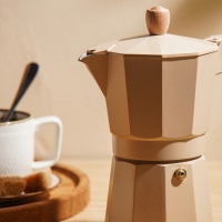 Кофеварка гейзерная SL Home &laquo;Ферамо&raquo;, 300 мл, 11&times;15,5&times;20 см, цвет бежевый