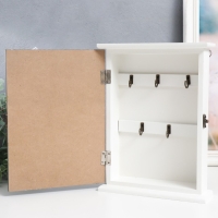 Ключница дерево "Три сердечка" серая 6х19х25,5 см Ключница дерево "Три сердечка" серая 6х19х25,5 см