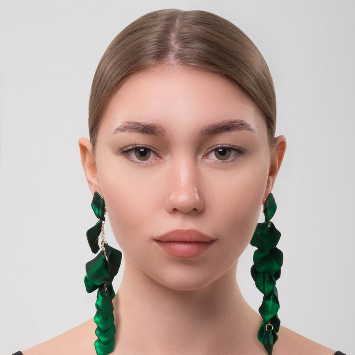 Серьги ассорти &laquo;Ветер&raquo; грация, цвет зелёный в золоте