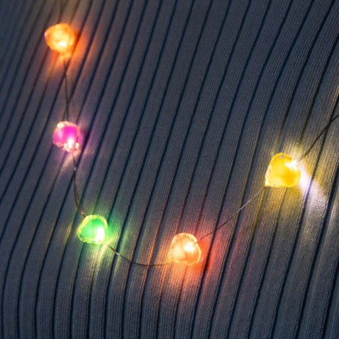 Светодиодные бусы Светодиодные бусы "Сердечки", 80 см, LED(1608)-16-4.6V, AG13x3 (в компл.), 3 режима, свечение тёплое белое