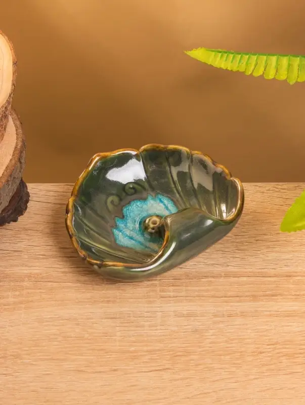 Подставка под благовония "Раковина с жемчужиной" керамика, цв. зелёный, 9х10,5х2 см