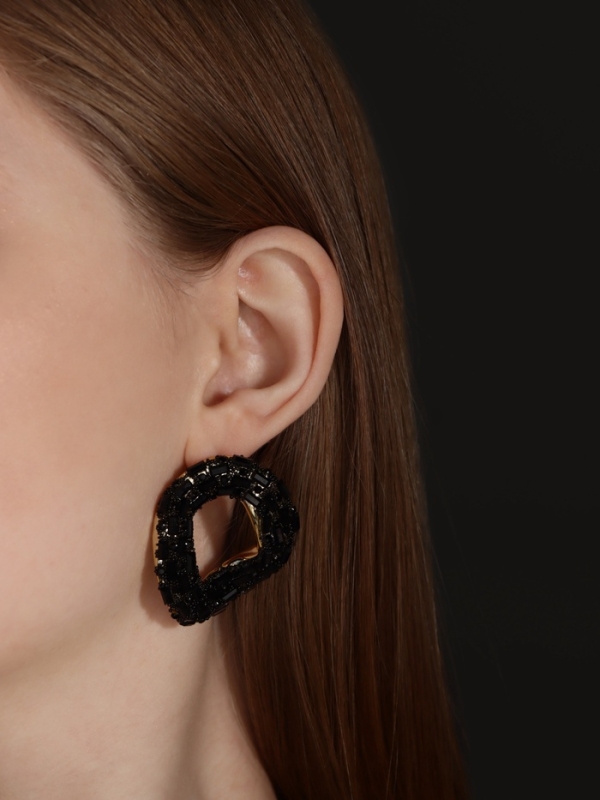 Серьги со стразами &laquo;Блеск&raquo; бублик, чёрные в золоте