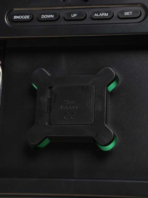 Часы настенные электронные, будильник, календарь, термометр, гигрометр, 15.8 х 3 х 24.8 см   1074710