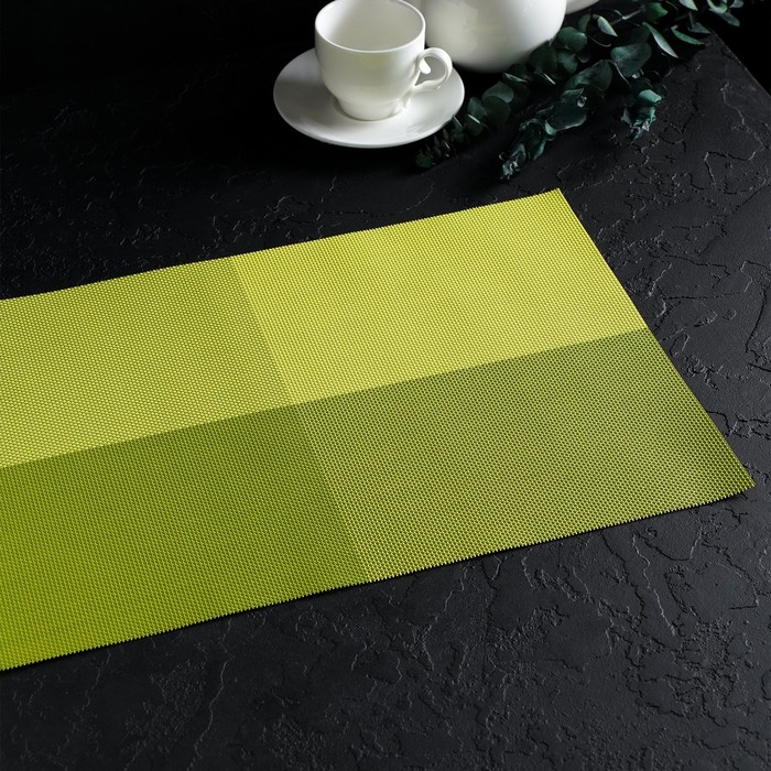 Салфетка сервировочная на стол &laquo;Настроение&raquo;, 45&times;30 см, цвет зелёный