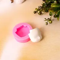 Форма силиконовая универсальная &laquo;Силуэт&raquo;, размер изделия &mdash; 3,4 &times; 3,2 см