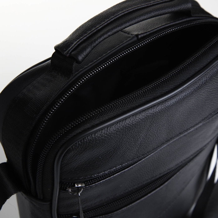 Сумка мужская на молниях, длинный ремень, цвет чёрный Сумка мужская на молниях, длинный ремень, цвет чёрный