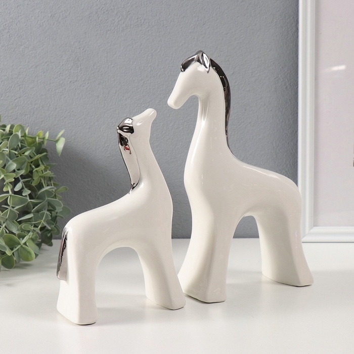 Сувенир керамика Сувенир керамика "Лошади с серебристой гривой" набор 2 шт h=19,5 см 7х16х24,5 см