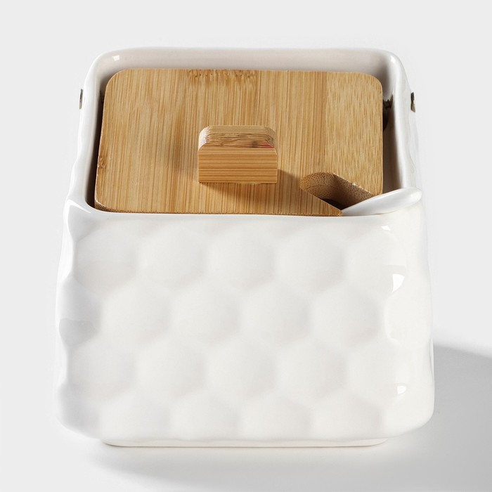 Банка для хранения сыпучих продуктов с ложкой BellaTenero, 750 мл, 14,5&times;11 см, с бамбуковой крышкой, фарфоровые, цвет белый