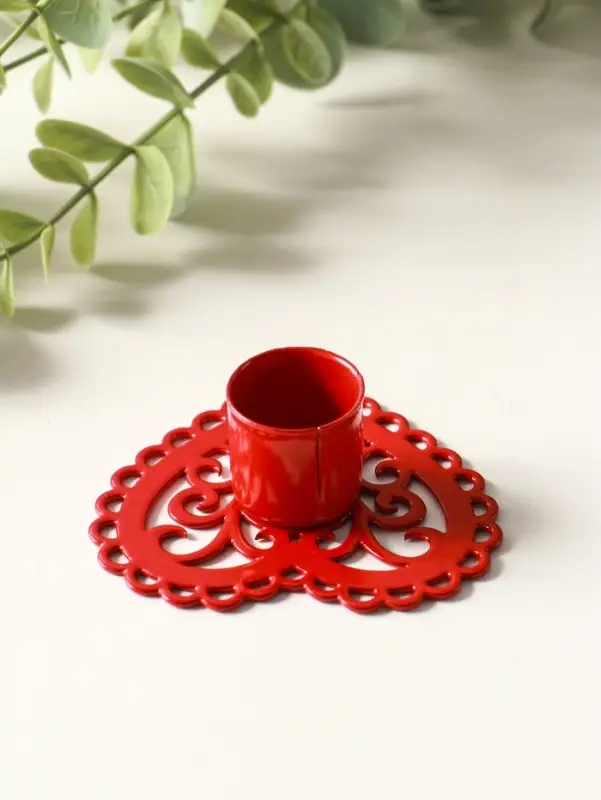 Подсвечник "Сердечко-кружево" металл 7х7,8х2,7 см, красный