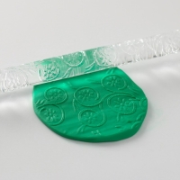 Скалка для творчества акрил "Цветочки" 16х1 см