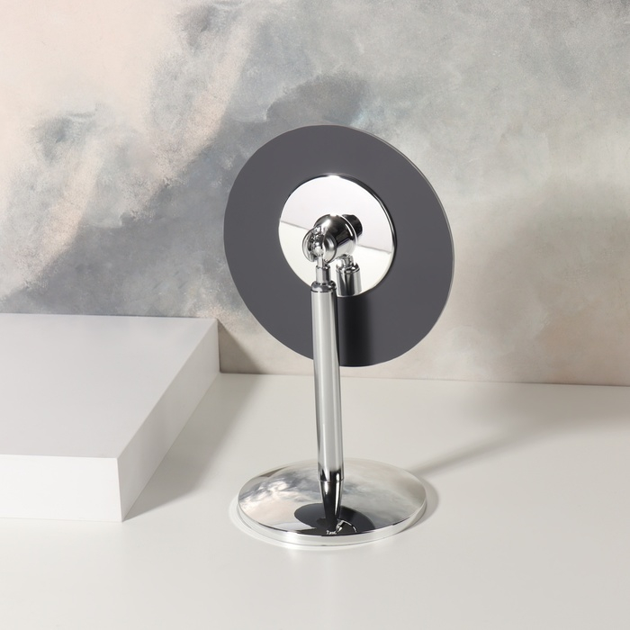 Зеркало настольное «Круг», d зеркальной поверхности 13,5 см, цвет серебристый Зеркало настольное «Круг», d зеркальной поверхности 13,5 см, цвет серебристый