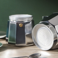 Кофеварка гейзерная Доляна Alum, на 6 чашек, 300 мл Кофеварка гейзерная Доляна Alum, на 6 чашек, 300 мл