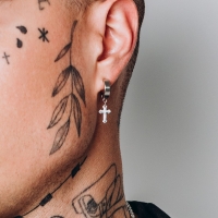 Моно-серьга &laquo;Крестик&raquo; мини, цвет серебро