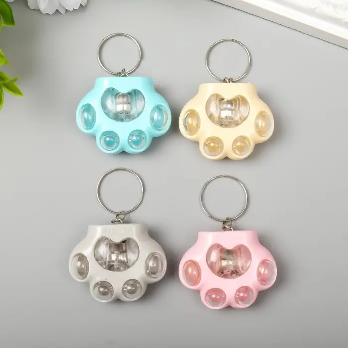 Фонарик свет на кольце "Лапка" МИКС 4х5х2 см