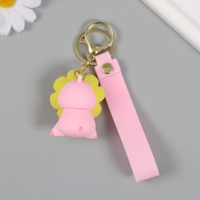 Брелок резина с карабином, ремешком Брелок резина с карабином, ремешком "Свинка в цветочке" цветочек крутится 3,5х4,2х5,5 см