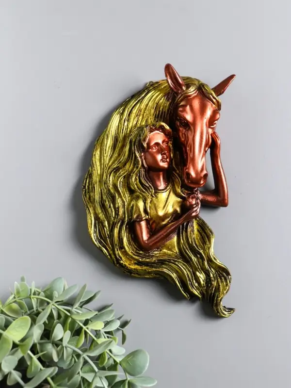 Панно "Девушка с лошадью" 20,5х13,5х4,5 см