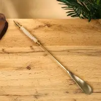 Ложка для обуви "Еловая шишка" латунь, манговое дерево 56 см