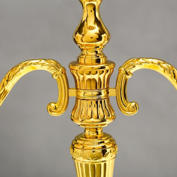 Металлический подсвечник на 3 свечи &laquo;Канделябр. Орнамент из роз&raquo;, 36&times;31.5&times;12.5 см