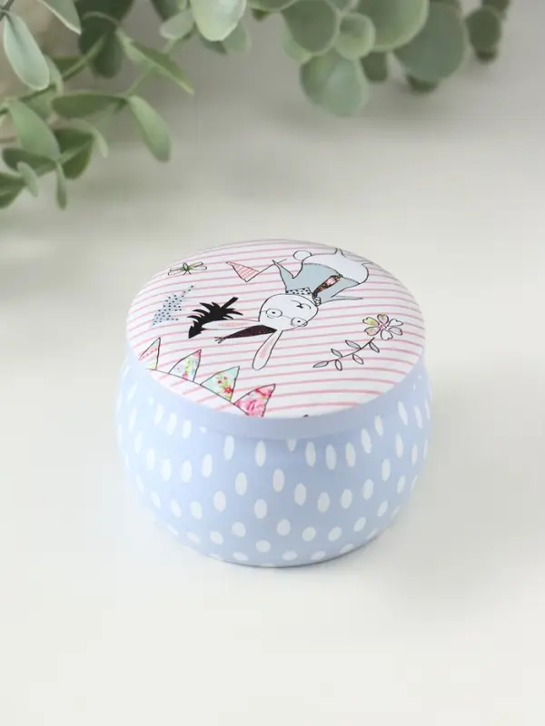 Шкатулка металл круглая "Нарисованные кролики" 7х7х5 см