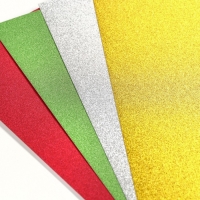 Картон цветной с блёстками, А4, 12 листов, 12 цветов, немелованный, двусторонний, в папке, 250 г/м², Маша и Медведь Картон цветной с блёстками, А4, 12 листов, 12 цветов, немелованный, двусторонний, в папке, 250 г/м², Маша и Медведь