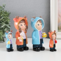 Сувенир полистоун "Малыши в дождевиках с рожками" набор 4 шт 2х2х7 4х3,5х11,5 см Сувенир полистоун "Малыши в дождевиках с рожками" набор 4 шт 2х2х7 4х3,5х11,5 см