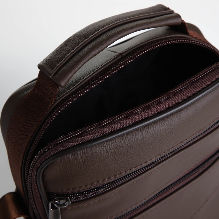 Сумка мужская на молниях, длинный ремень, цвет коричневый Сумка мужская на молниях, длинный ремень, цвет коричневый