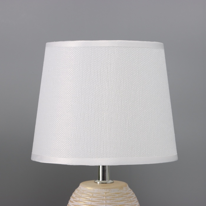 Лампа настольная "Плетение" 1х40Вт Е14 белый 20х20х34см