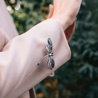 Брошь &laquo;Стрекоза&raquo; ракушка, цветная в чернёном серебре