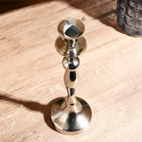 Подсвечник "Версаль" на 1 свечу 9х9х28 см Подсвечник "Версаль" на 1 свечу 9х9х28 см