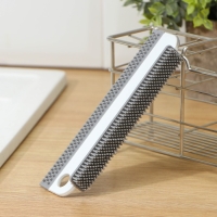 Щётка - скребок Raccoon, универсальная, 16&times;4,5&times;2 см