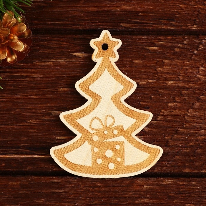 Ёлочные игрушки новогодние &laquo;Новый год: Ёлочные игрушки&raquo;,   в деревянной коробке с гравировкой, 6 шт.