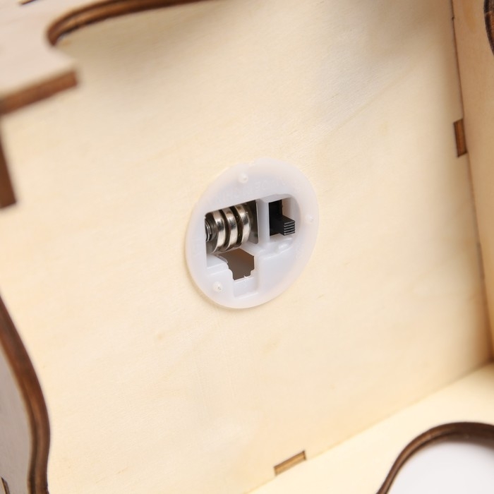 Светодиодная фигура &laquo;Снеговик в лесу&raquo; 13.5 &times; 19 &times; 13.5 см, дерево, батарейки LR1130х3, свечение тёплое белое