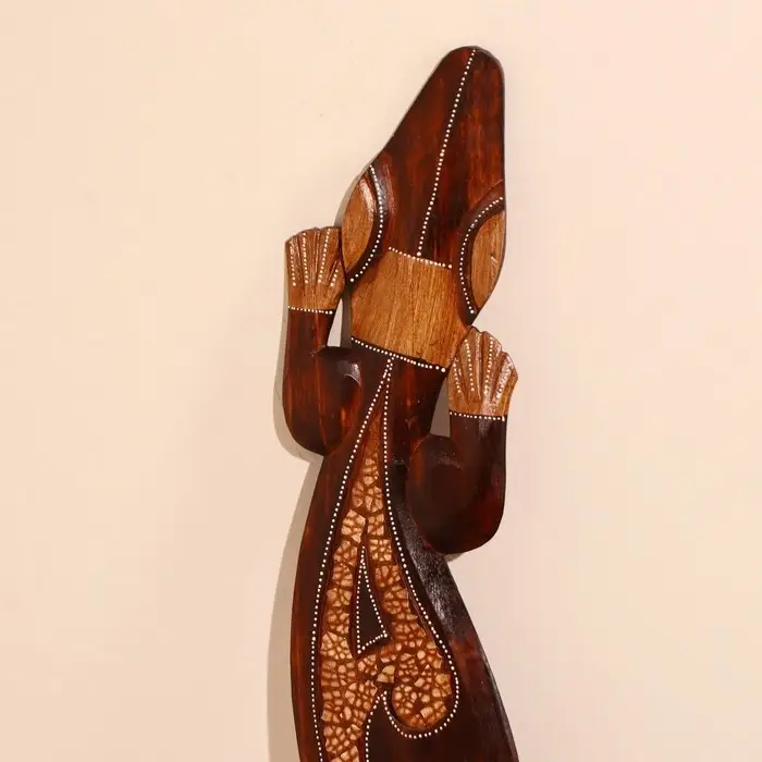 Панно &laquo;Геккон&raquo;, 100&times;14&times;1 см, дерево