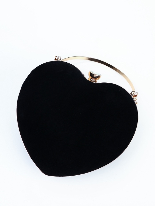 Сумка жен, 18*9*20, отд на фермуаре, цепь, текстиль, сердце, черный Сумка жен, 18*9*20, отд на фермуаре, цепь, текстиль, сердце, черный