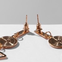 Серьги с перламутром &laquo;Ракушка&raquo; треугольник полый, цвет белый в золоте