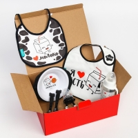 Подарочный набор &laquo;Люблю молоко&raquo; 7 в 1: бутылочка, нагрудник 2 шт., ниблер, набор посуды: тарелка, вилка, ложка