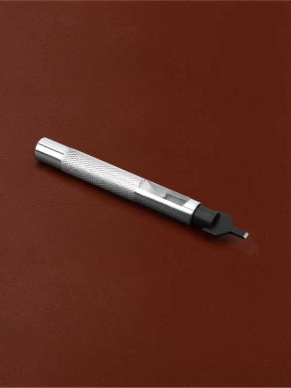 Набор пробойников для кожи, 7 предметов: сменные насадки 6 шт., основа 1 шт.