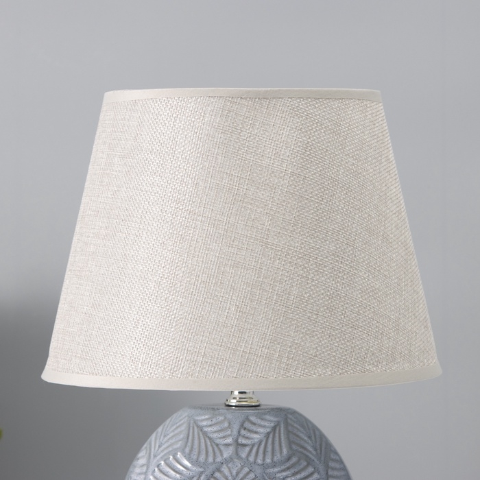 Настольная лампа с абажуром RISALUX &laquo;Сортино&raquo;, Е14, 40 Вт, 22.5&times;22.5&times;32 см