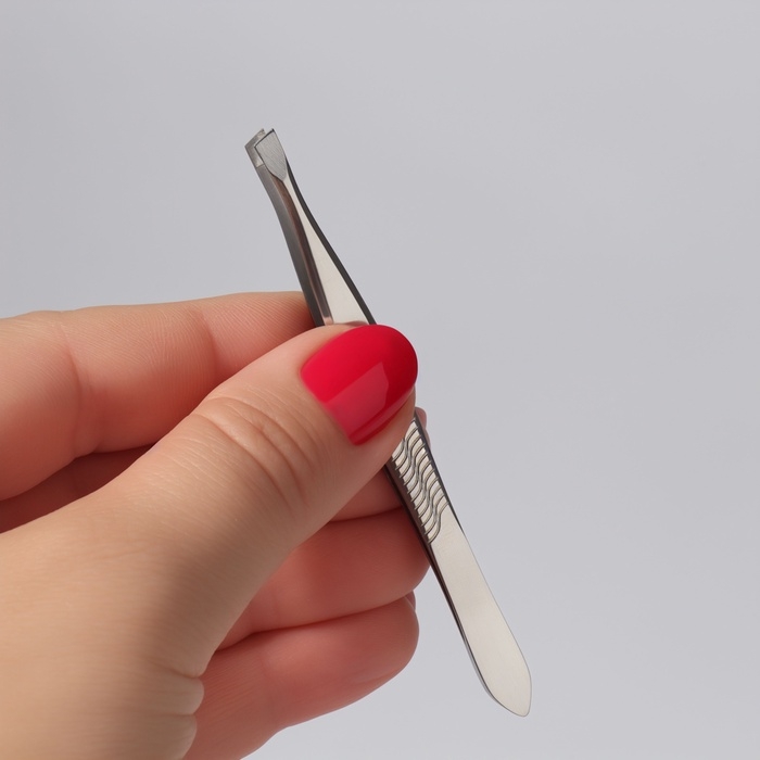 Пинцет скошенный, узкий, 9 см, цвет серебристый Пинцет скошенный, узкий, 9 см, цвет серебристый