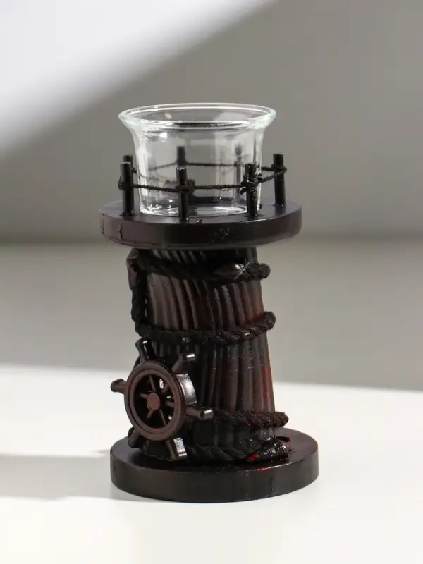 Подсвечник дерево, стекло на 1 свечу "Маяк и штурвал" 8,5х8,5х15,5 см