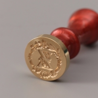 Печать для сургуча с пластиковой ручкой "Венок с буквой Z" 2,5х2,5х6,3 см Печать для сургуча с пластиковой ручкой "Венок с буквой Z" 2,5х2,5х6,3 см