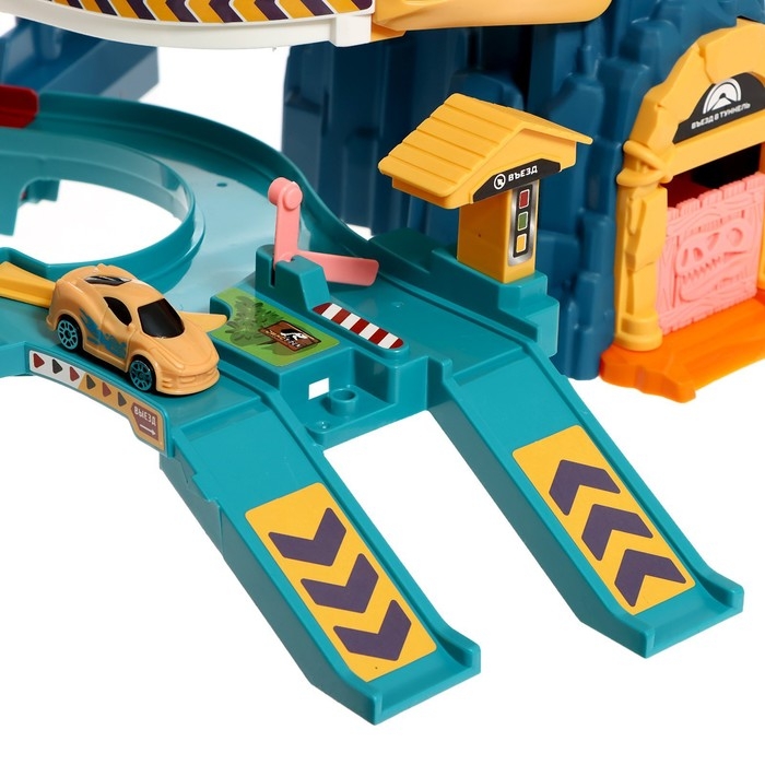 Автотрек &laquo;Виражи&raquo;, световые и звуковые эффекты, работает от батареек