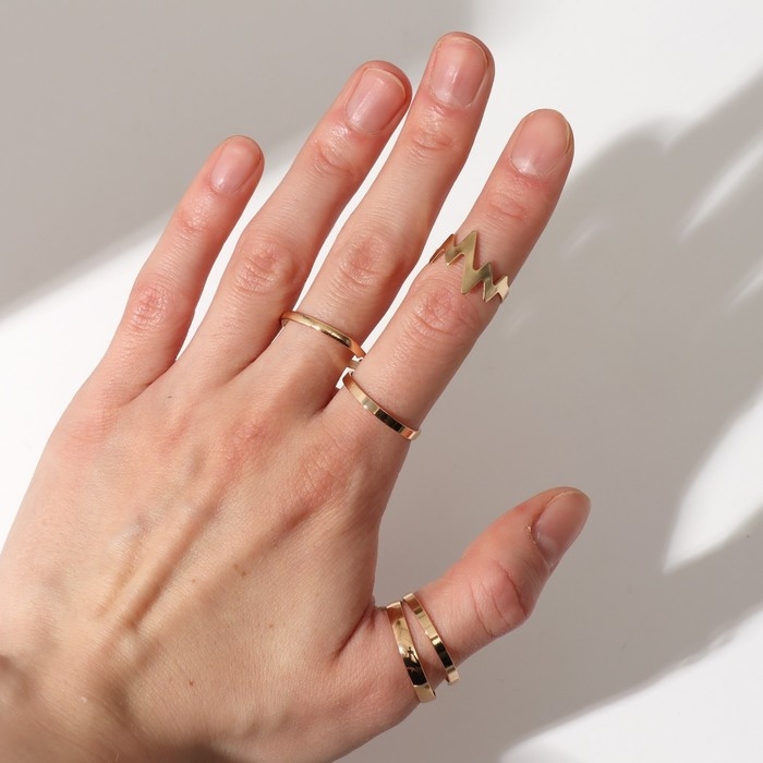 Кольцо набор 5 штук «Грация», размер МИКС, цвет золото Кольцо набор 5 штук «Грация», размер МИКС, цвет золото