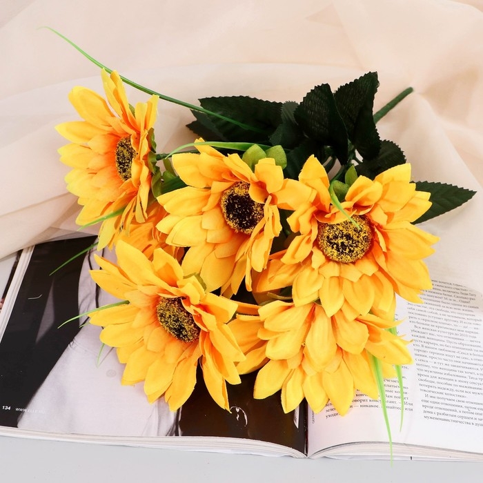 Букет Букет "Подсолнух премиум" 9х29 см, жёлтый