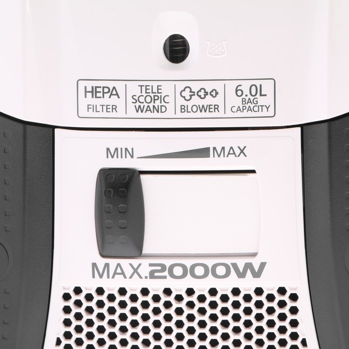 Пылесос PANASONIC MC-CG713, мешок, 2000 Вт, белый Пылесос PANASONIC MC-CG713, мешок, 2000 Вт, белый