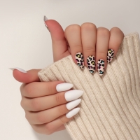 Накладные ногти &laquo;Лео&raquo;, 12 шт, с клеевыми пластинами, форма миндаль, белые, бежевые