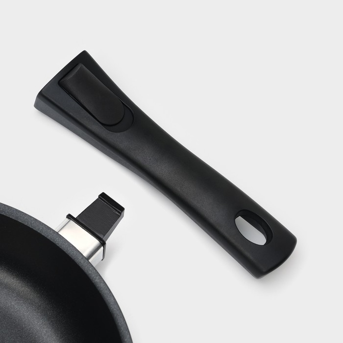 Сковорода &laquo;Традиция&raquo;, d=22 см, стеклянная крышка, съёмная ручка, антипригарное покрытие, цвет чёрный