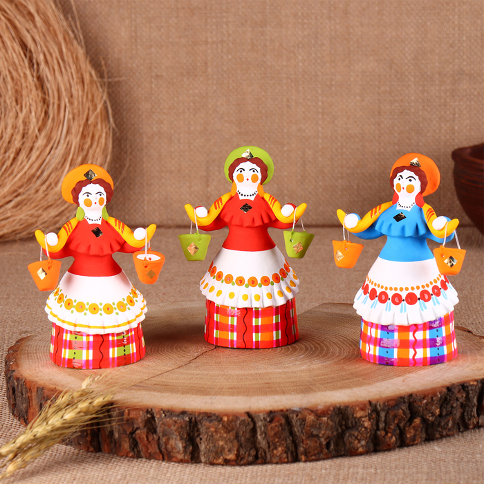 Дымковская игрушка "Барыня-водоноска", микс