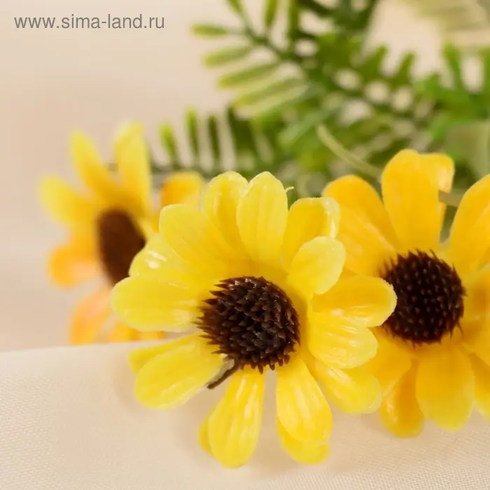 Букет искусственный &laquo;Ромашки с папоротником&raquo;, 20 см