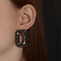 Серьги со стразами &laquo;Блеск&raquo; мягкий прямоугольник, серые в серебре